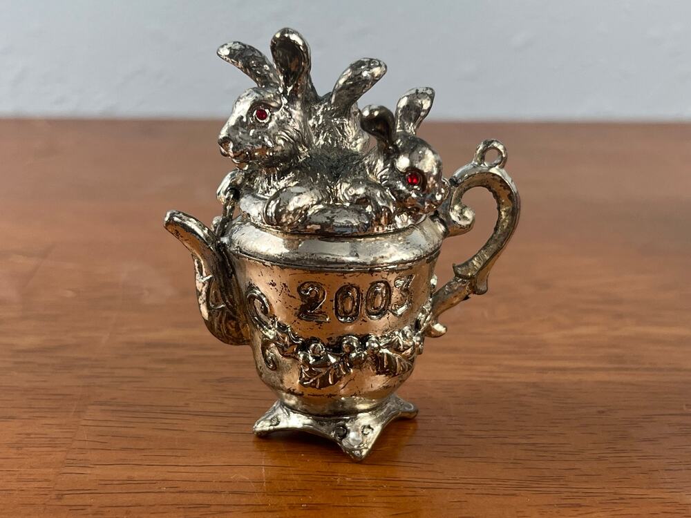 VTG Arthur Court Bunny Teapot Christmas Ornament 2003 Holidays